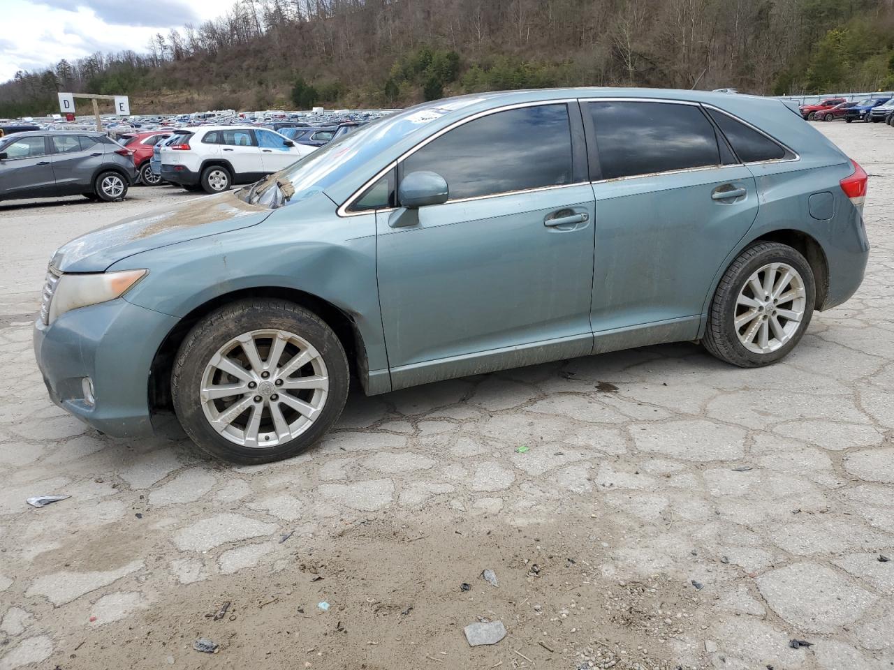 2010 Toyota Venza na sprzedaż w Hurricane, WV - Water/Flood