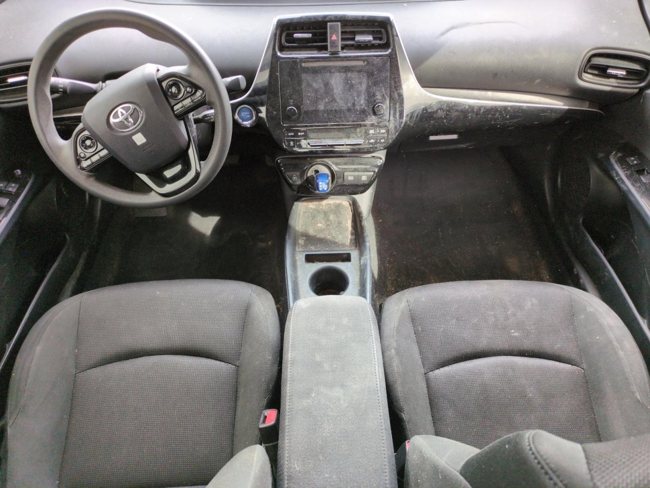 2019 Toyota Prius - Image 8