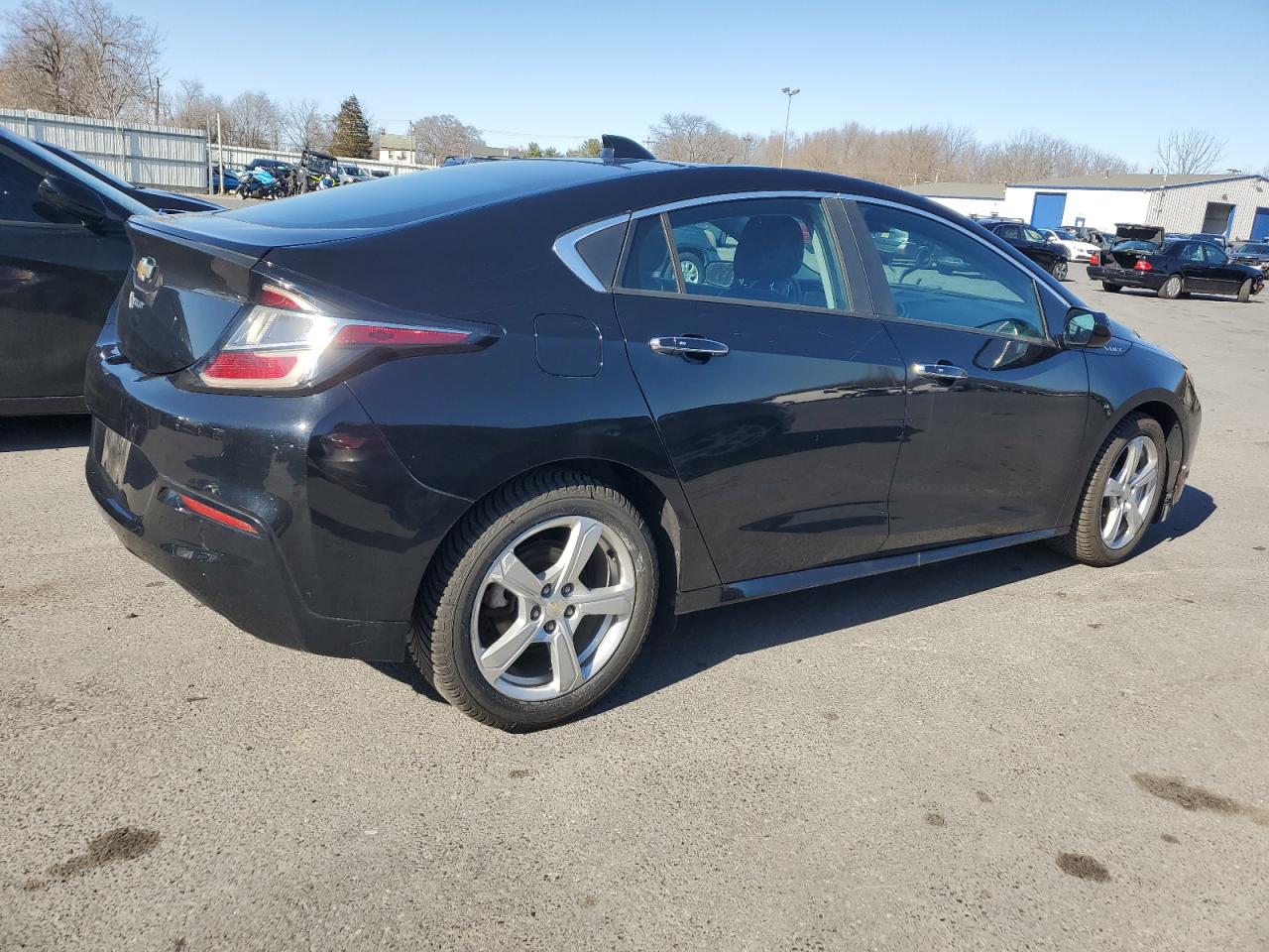 2017 Chevrolet Volt - Image 3