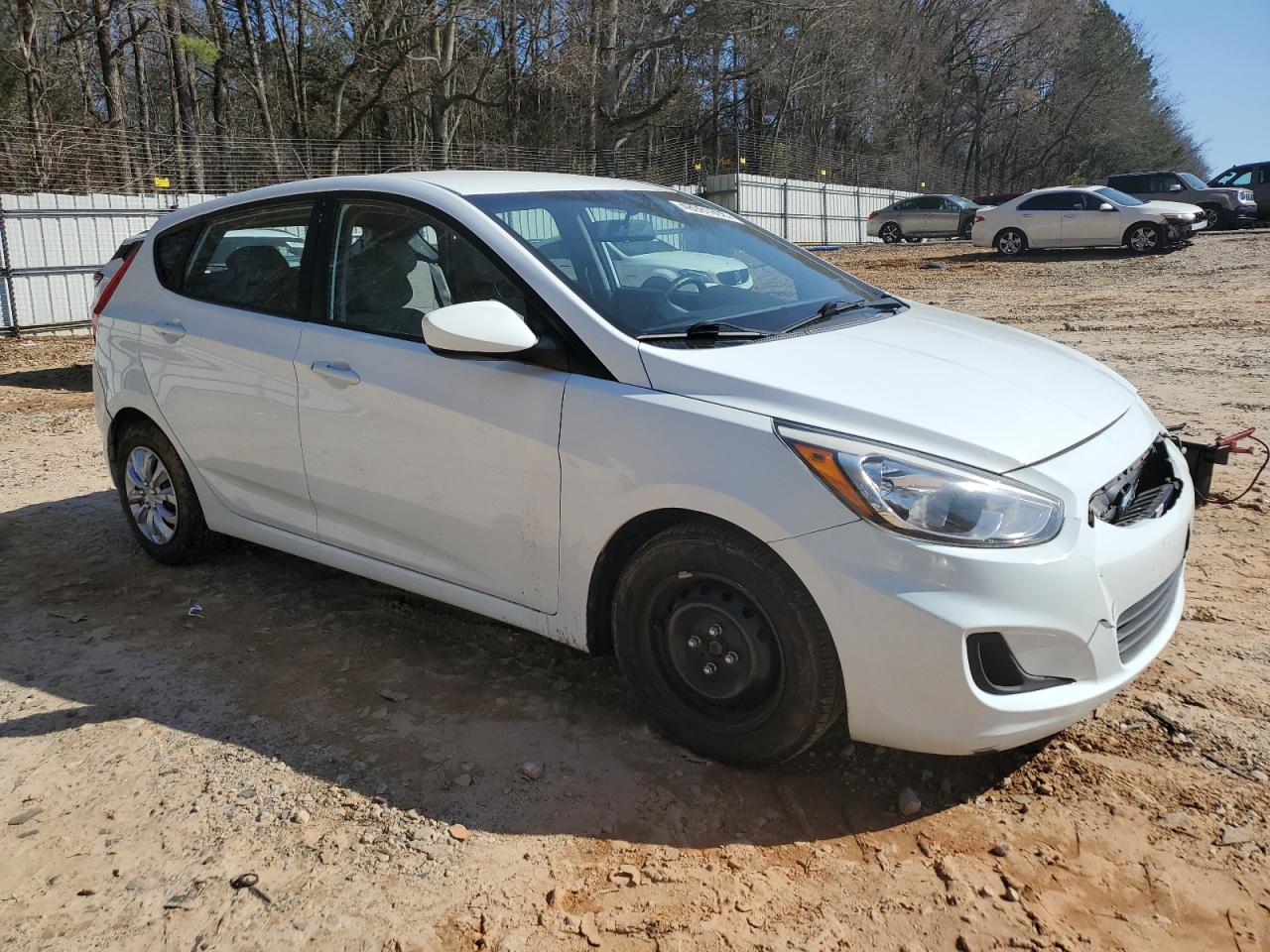 2015 Hyundai Accent - Image 4