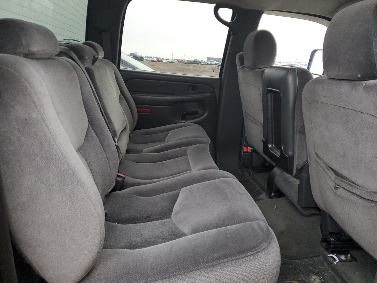 2006 GMC Sierra - Image 10