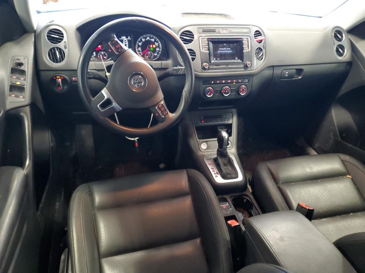 2016 Volkswagen Tiguan - Image 8
