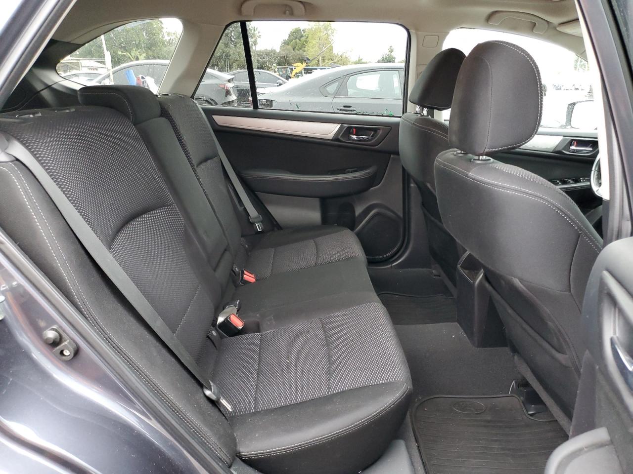 2015 Subaru Outback - Image 11