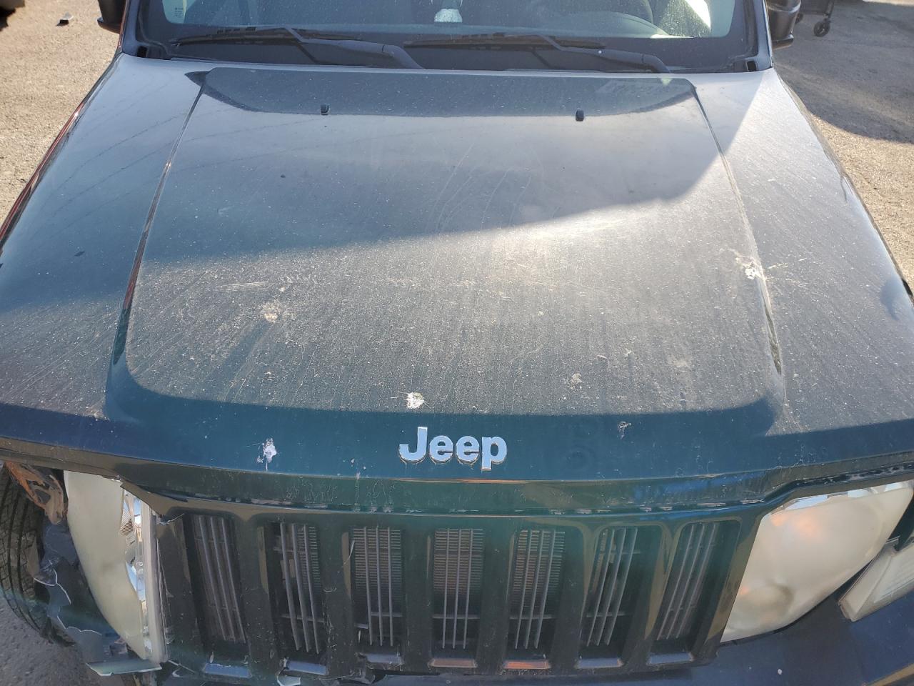 2008 Jeep Liberty (North America) - Image 12