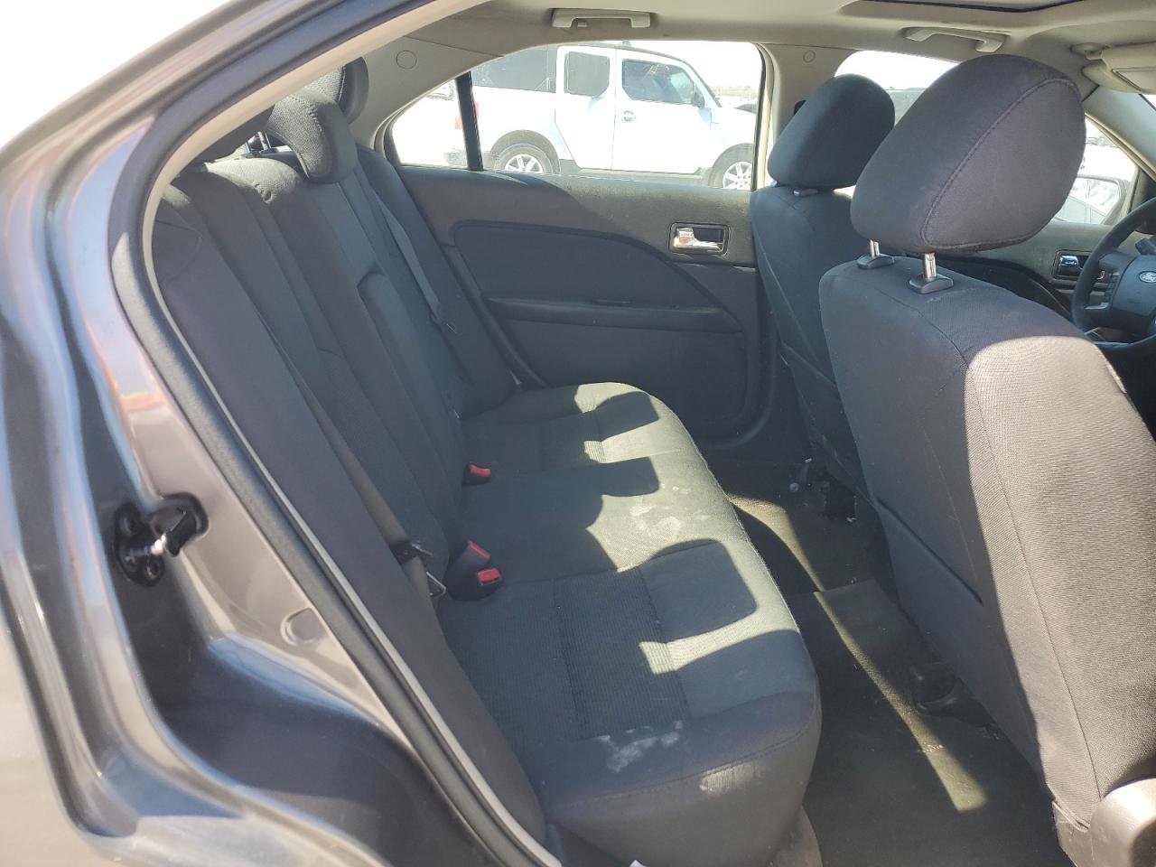 2011 Ford Fusion - Image 11