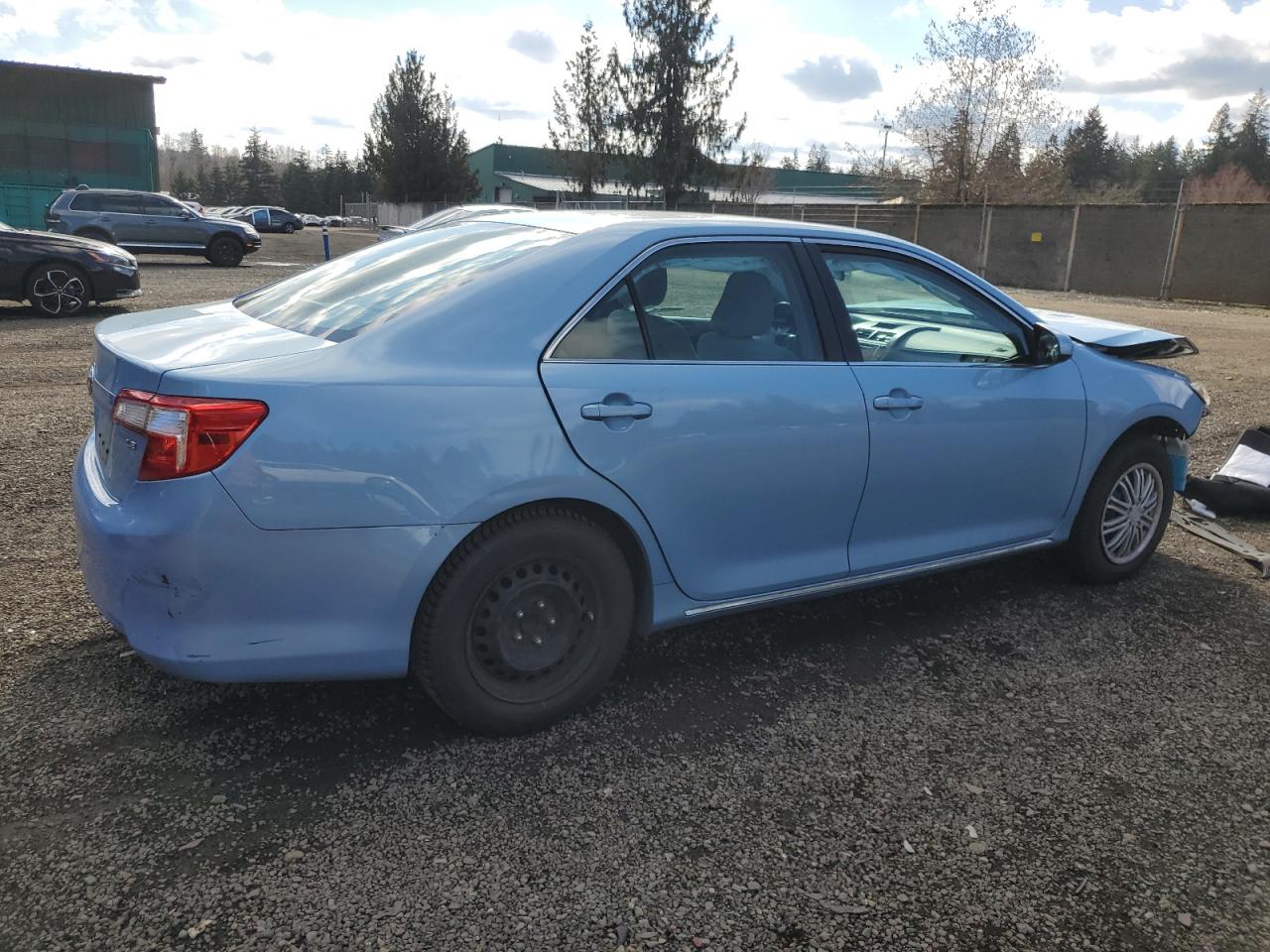 2014 Toyota Camry - Image 3