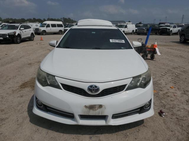  TOYOTA CAMRY 2014 Biały