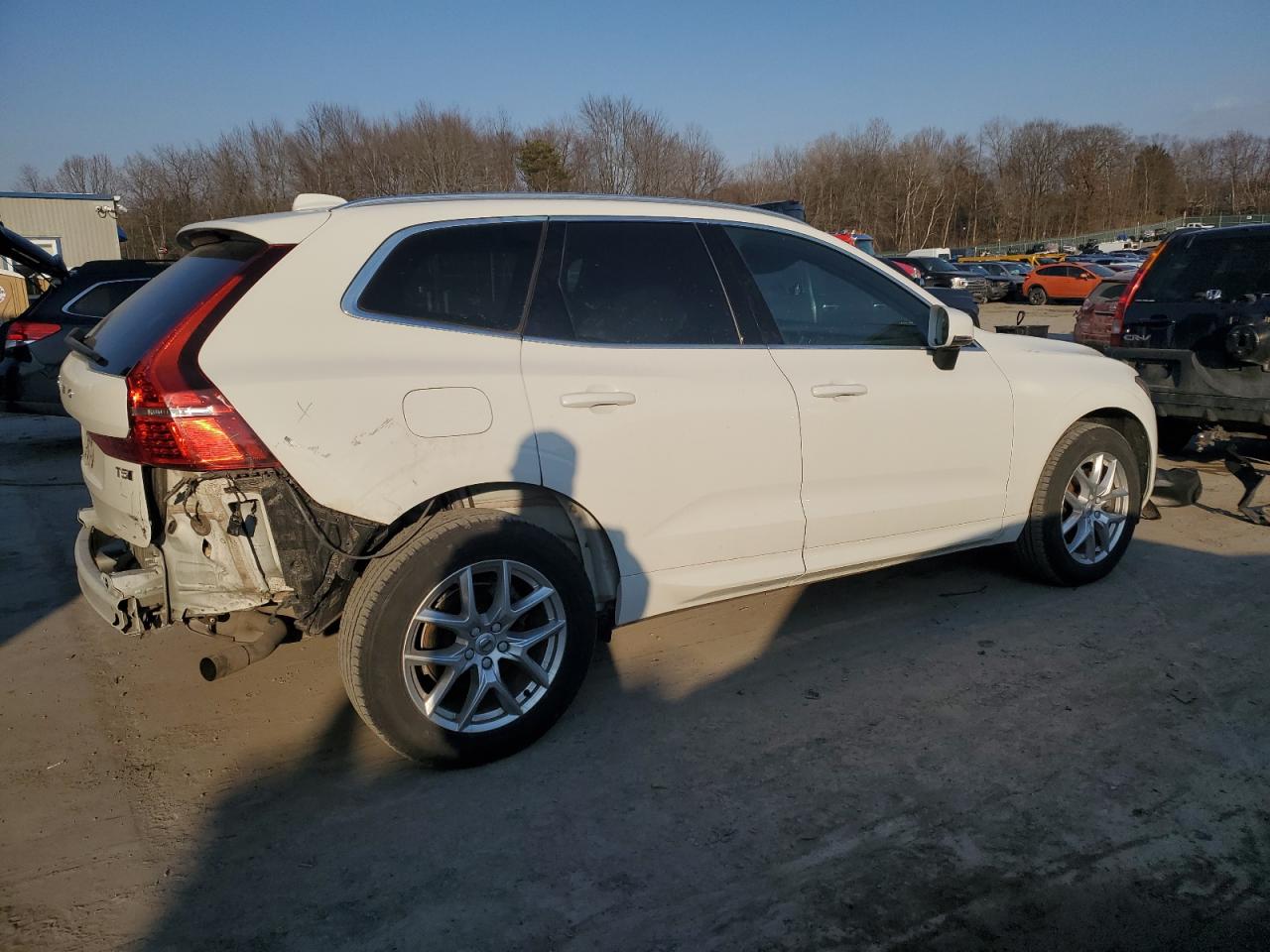 2020 Volvo XC60 - Image 3