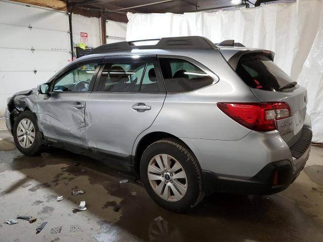  SUBARU OUTBACK 2018 Srebrny