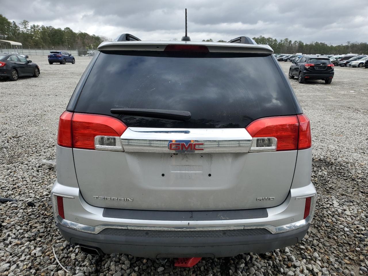 2016 GMC Terrain - Image 6