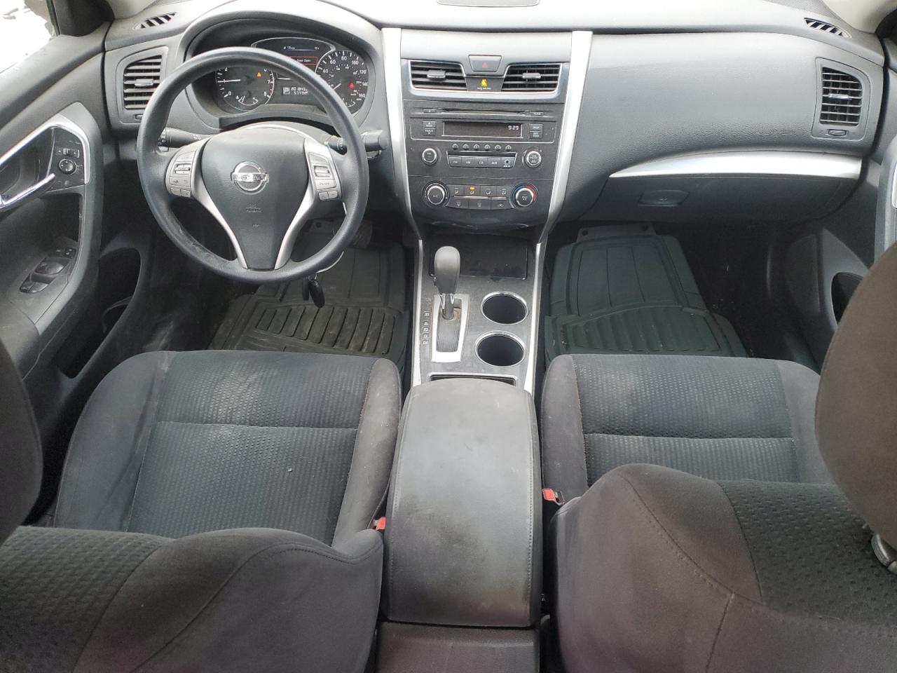 2014 Nissan Altima - Image 8
