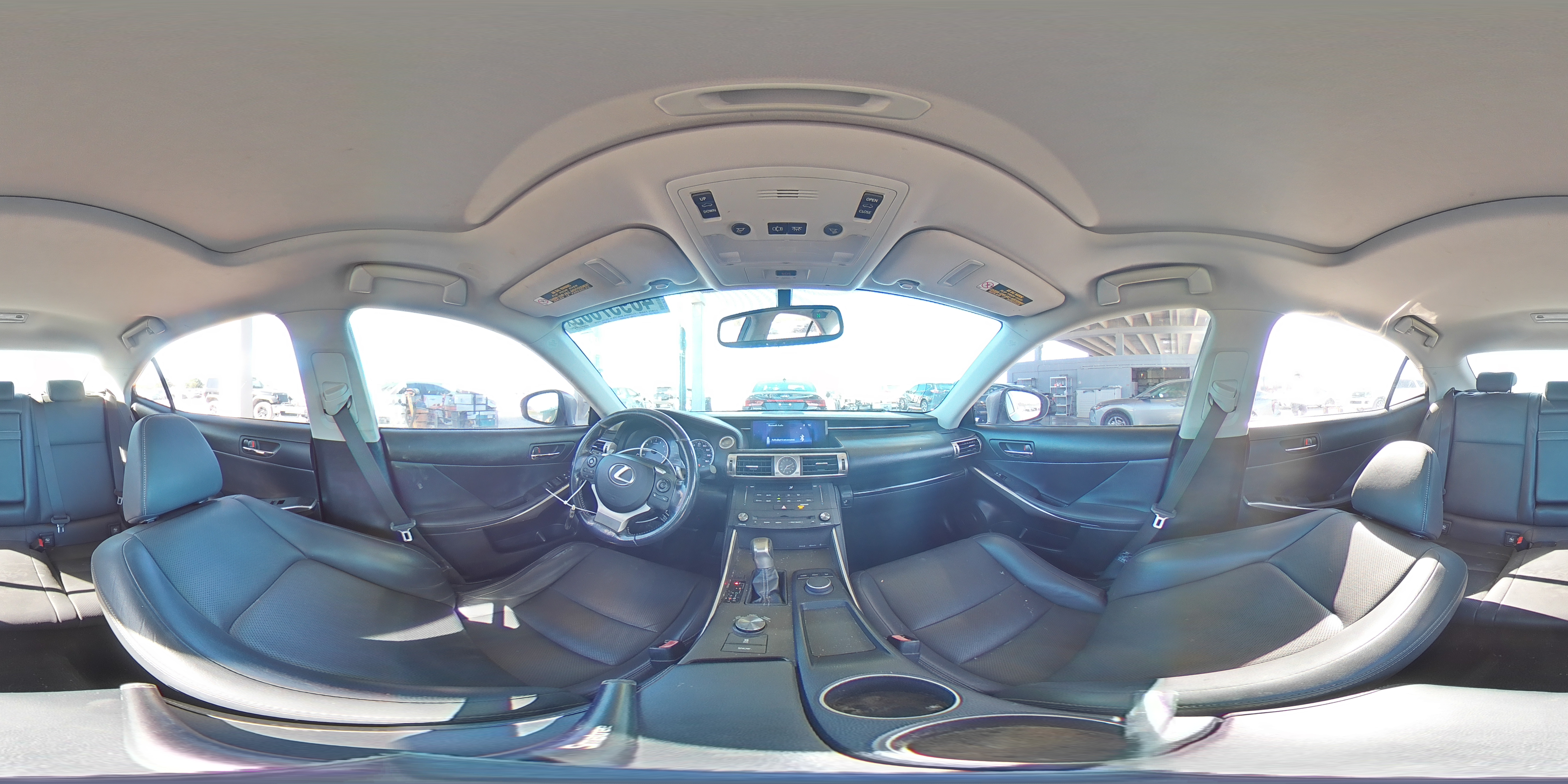 2016 Lexus IS - Image 14