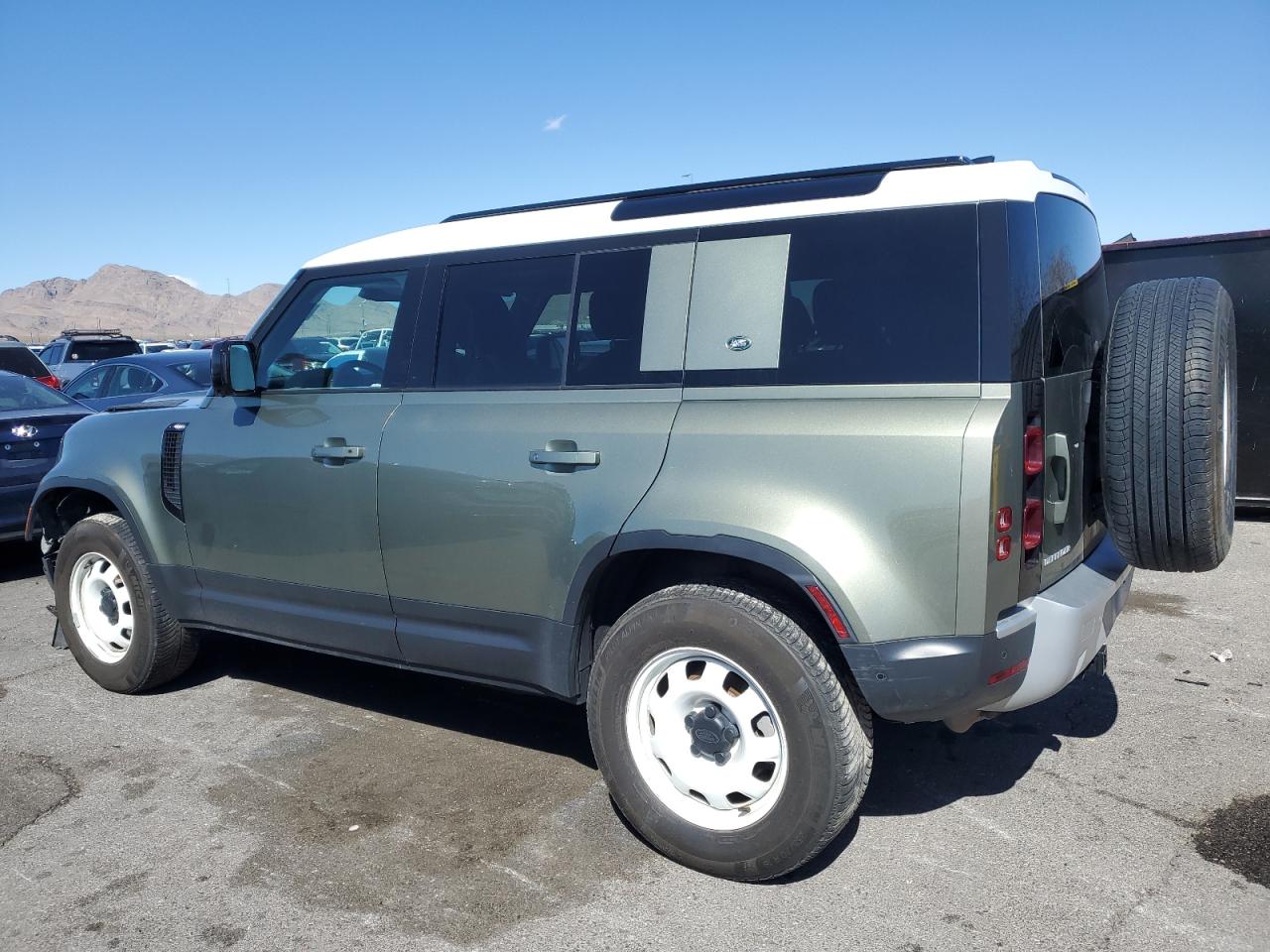 2023 Land Rover Defender - Image 2