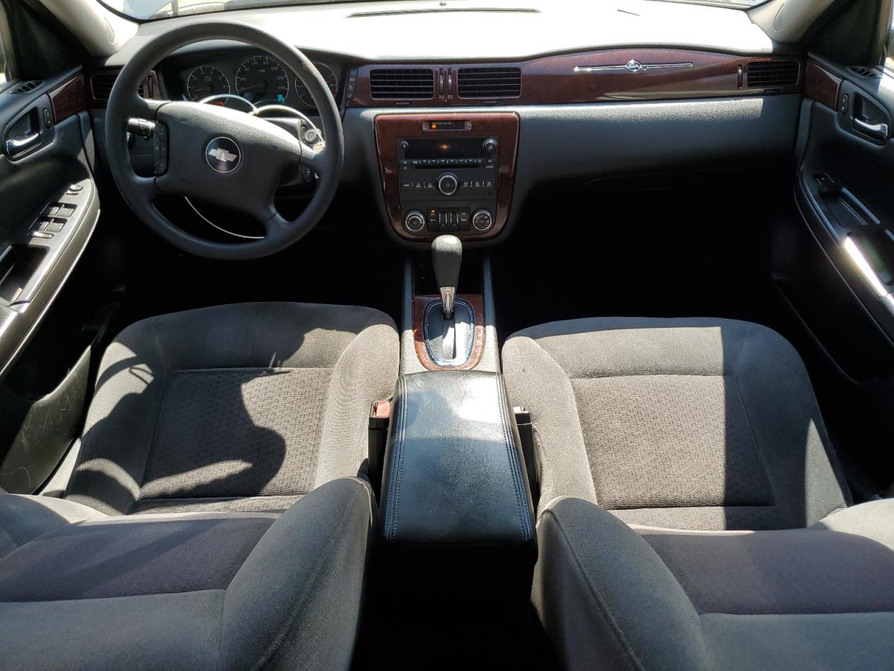 2008 Chevrolet Impala - Image 8