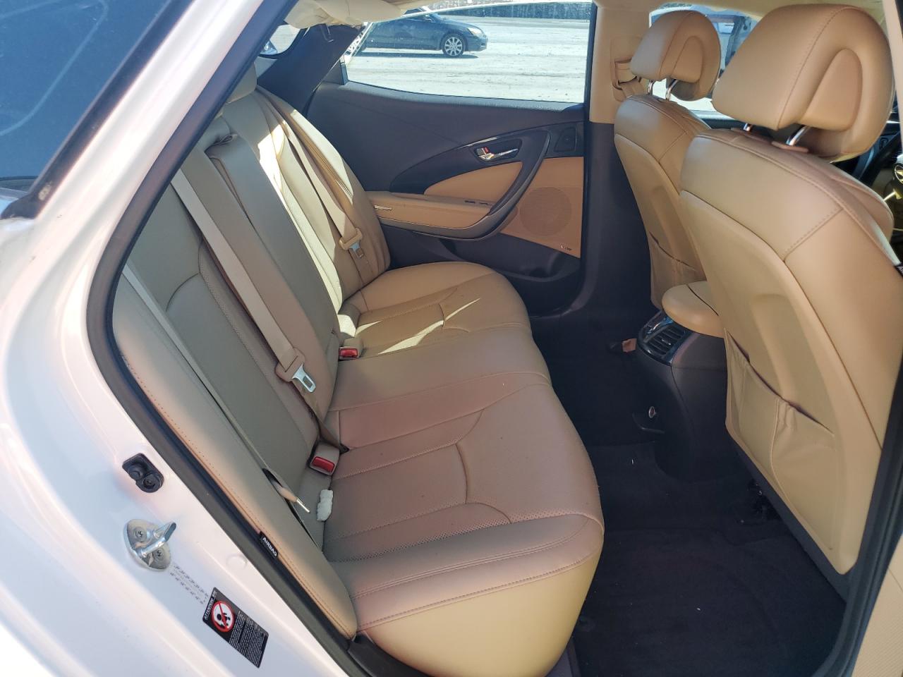 2016 Hyundai Azera - Image 10