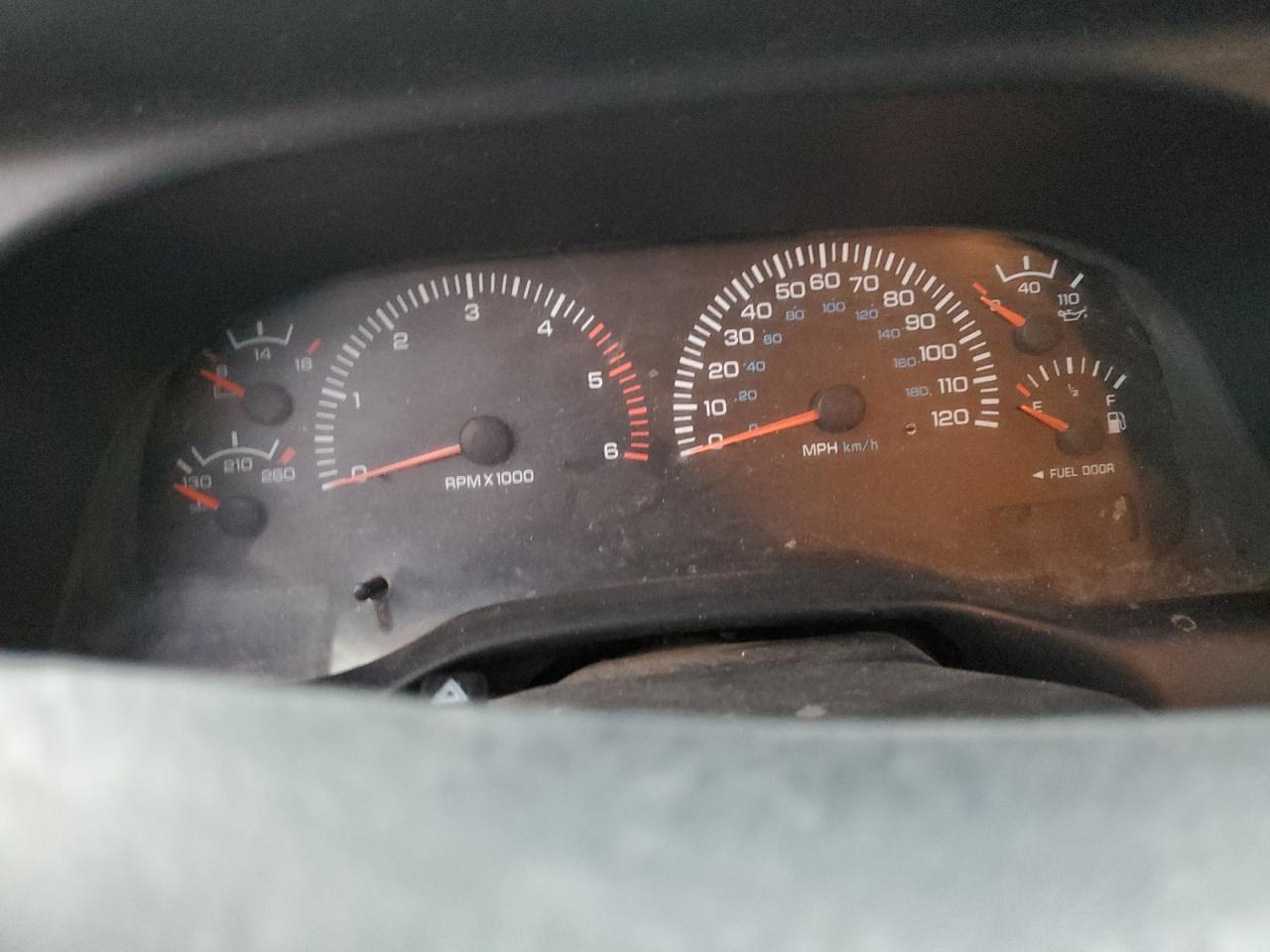 1998 Dodge RAM - Image 9