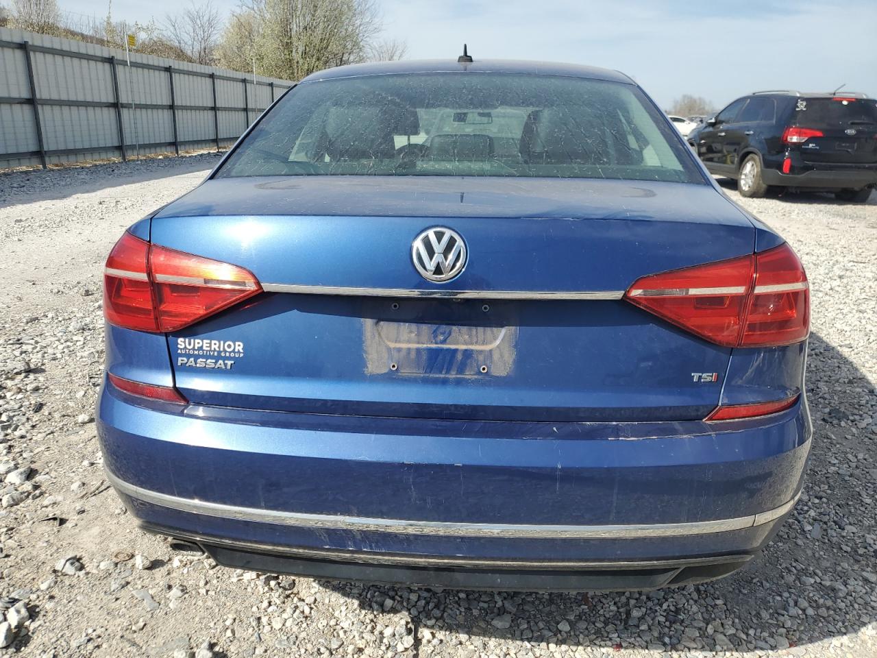 2016 Volkswagen Passat - Image 6