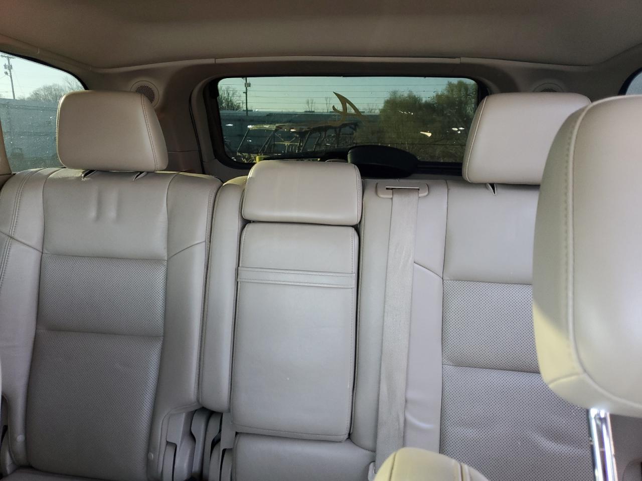 2011 Jeep Grand Cherokee - Image 10