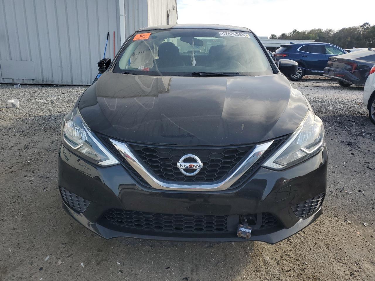 2019 Nissan Sentra - Image 5