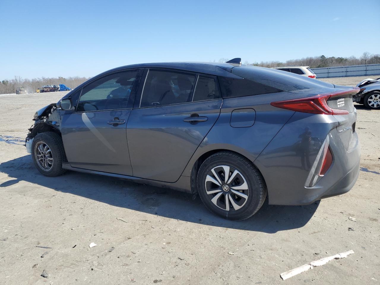 2017 Toyota Prius - Image 2