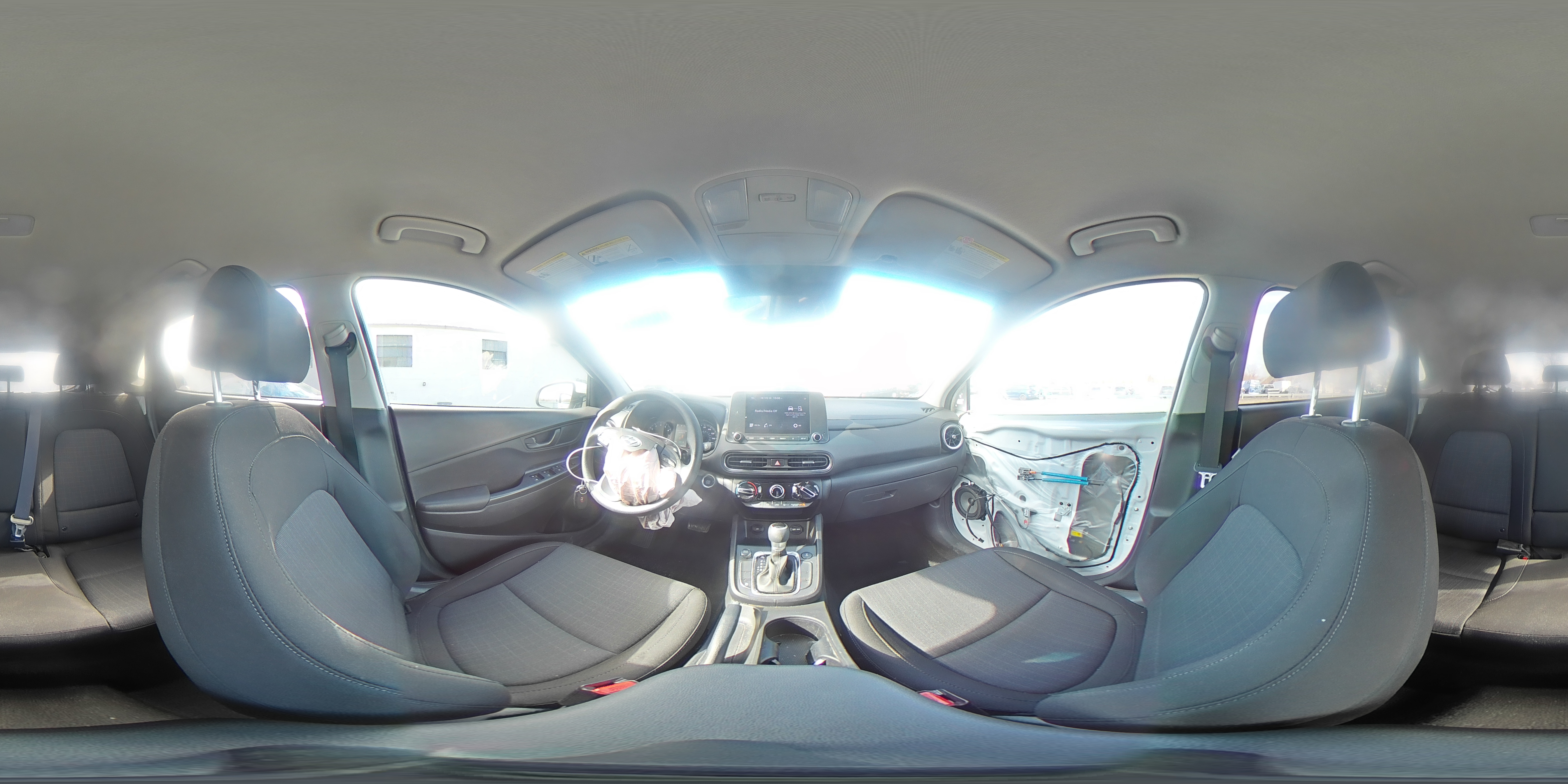 2022 Hyundai Kona - Image 15