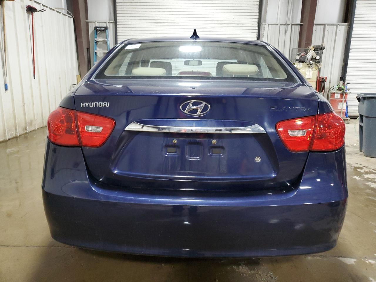 2010 Hyundai Elantra - Image 6