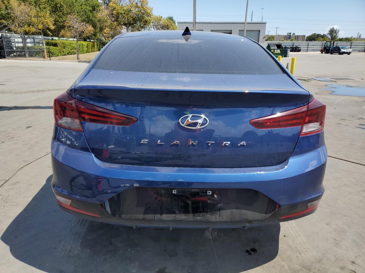 2019 Hyundai Elantra - Image 6