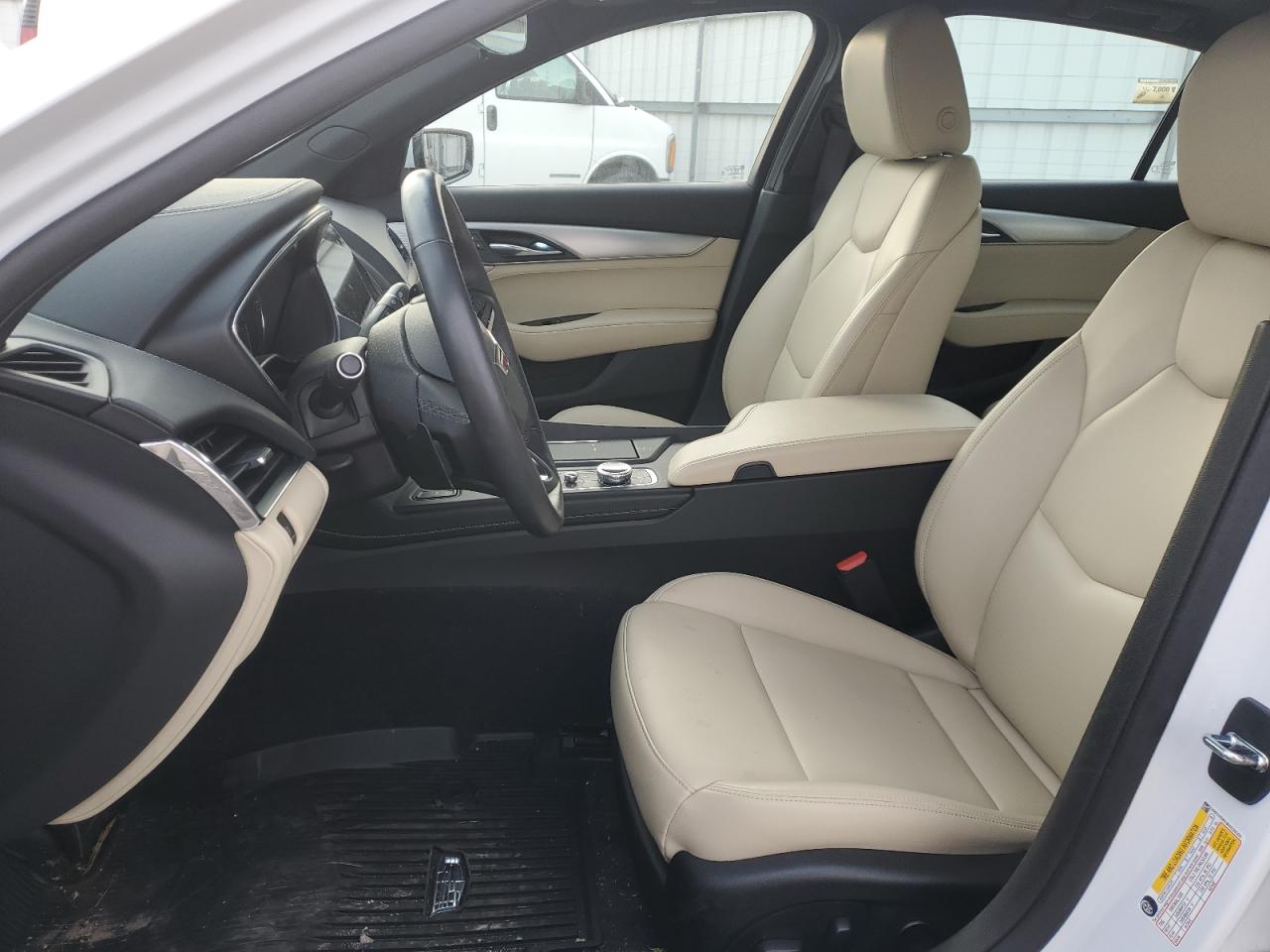 2022 Cadillac CT5 - Image 7