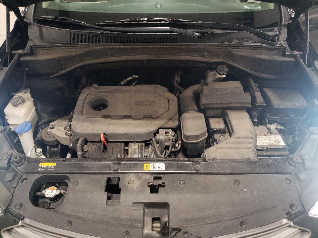2017 Hyundai Santa Fe - Image 13