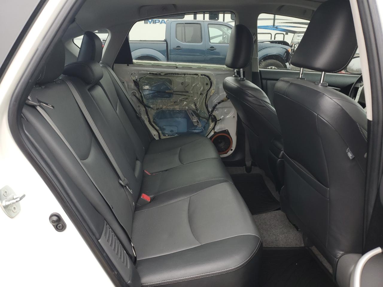 2015 Toyota Prius - Image 10
