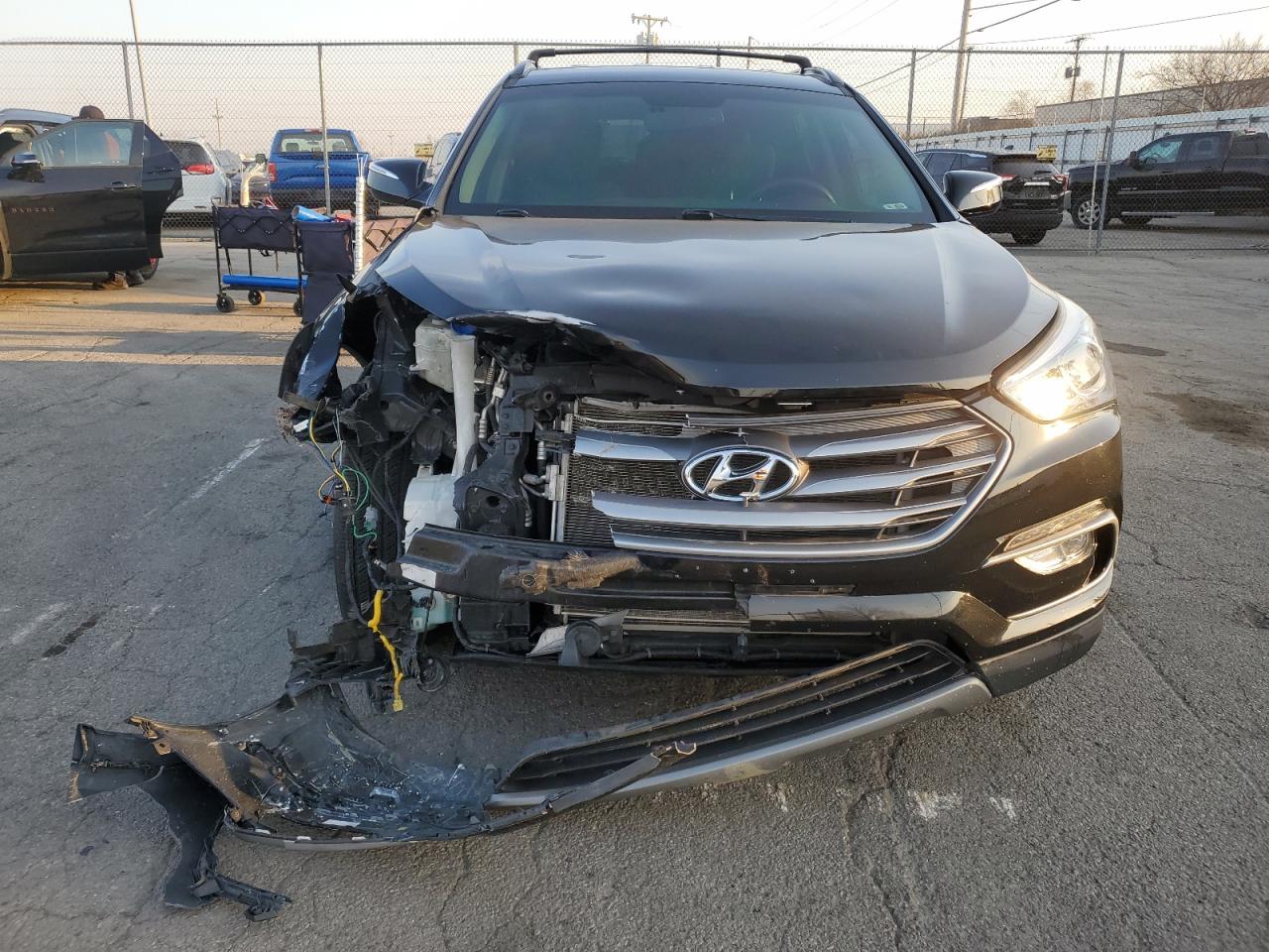 2018 Hyundai Santa Fe - Image 5