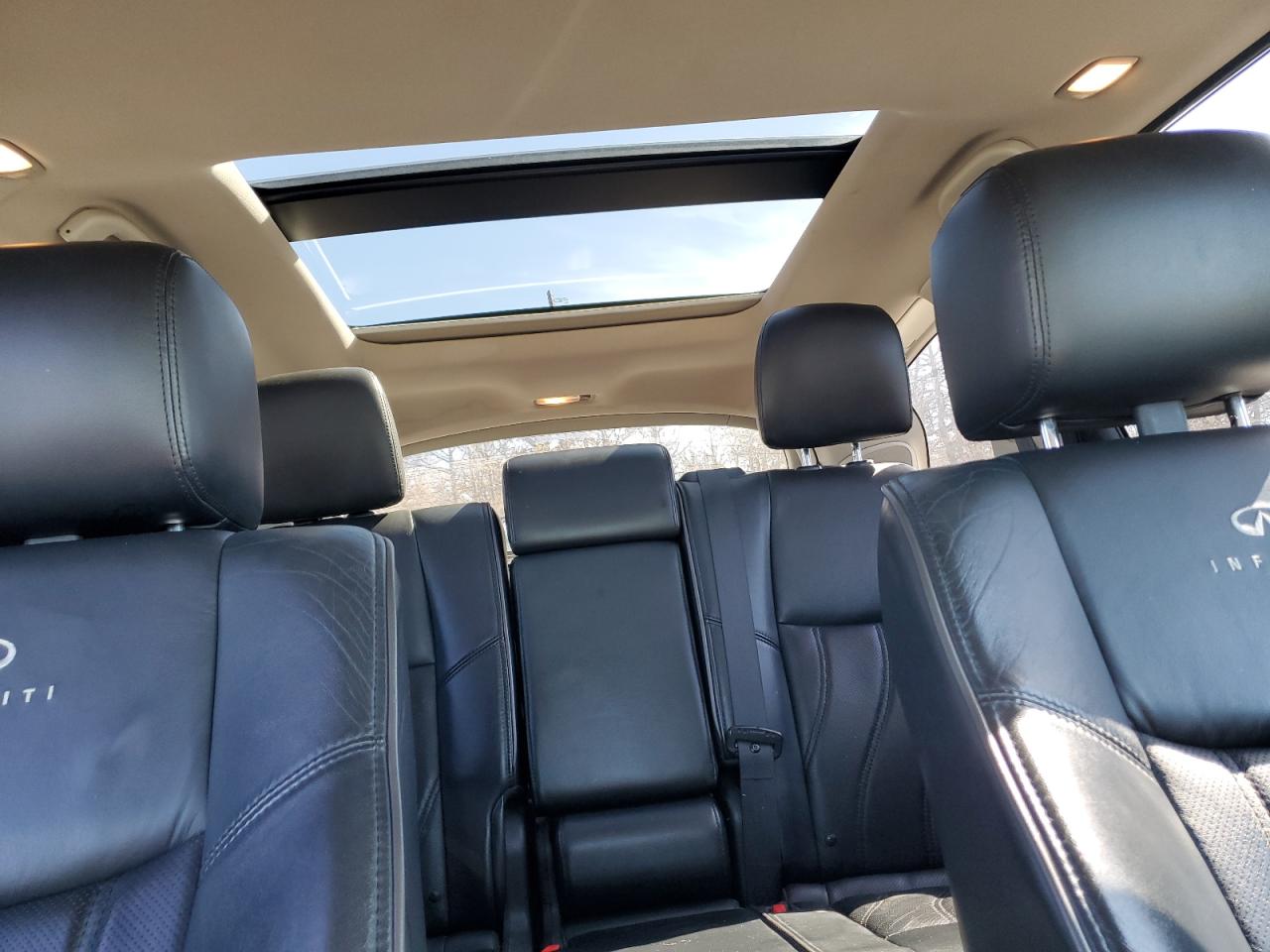 2013 Infiniti JX - Image 10