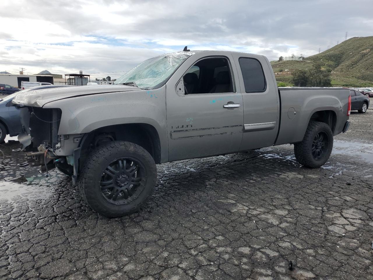 2013 GMC Sierra - Image 1