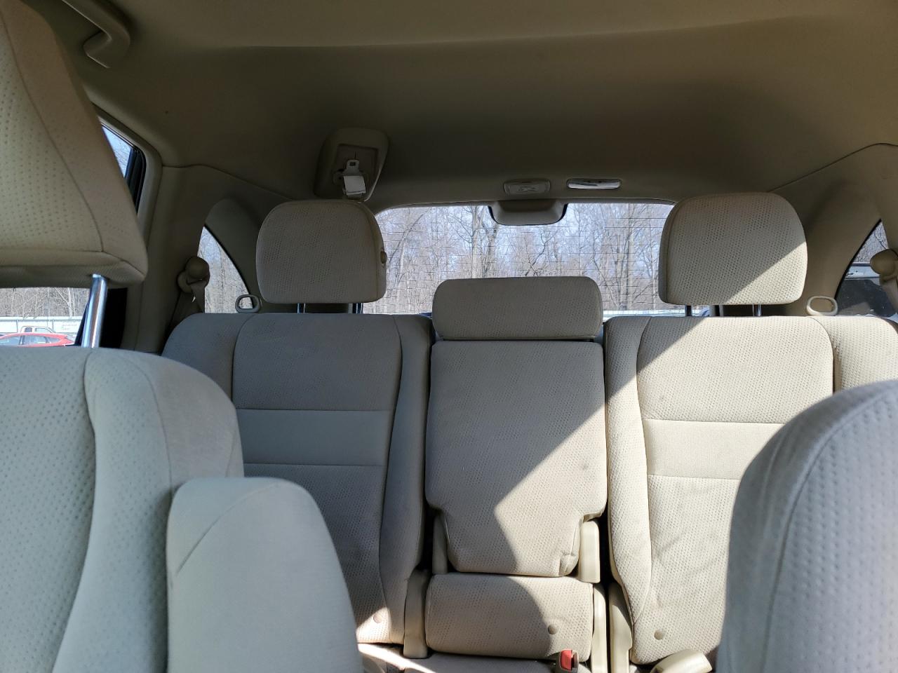 2010 Honda CR-V - Image 10