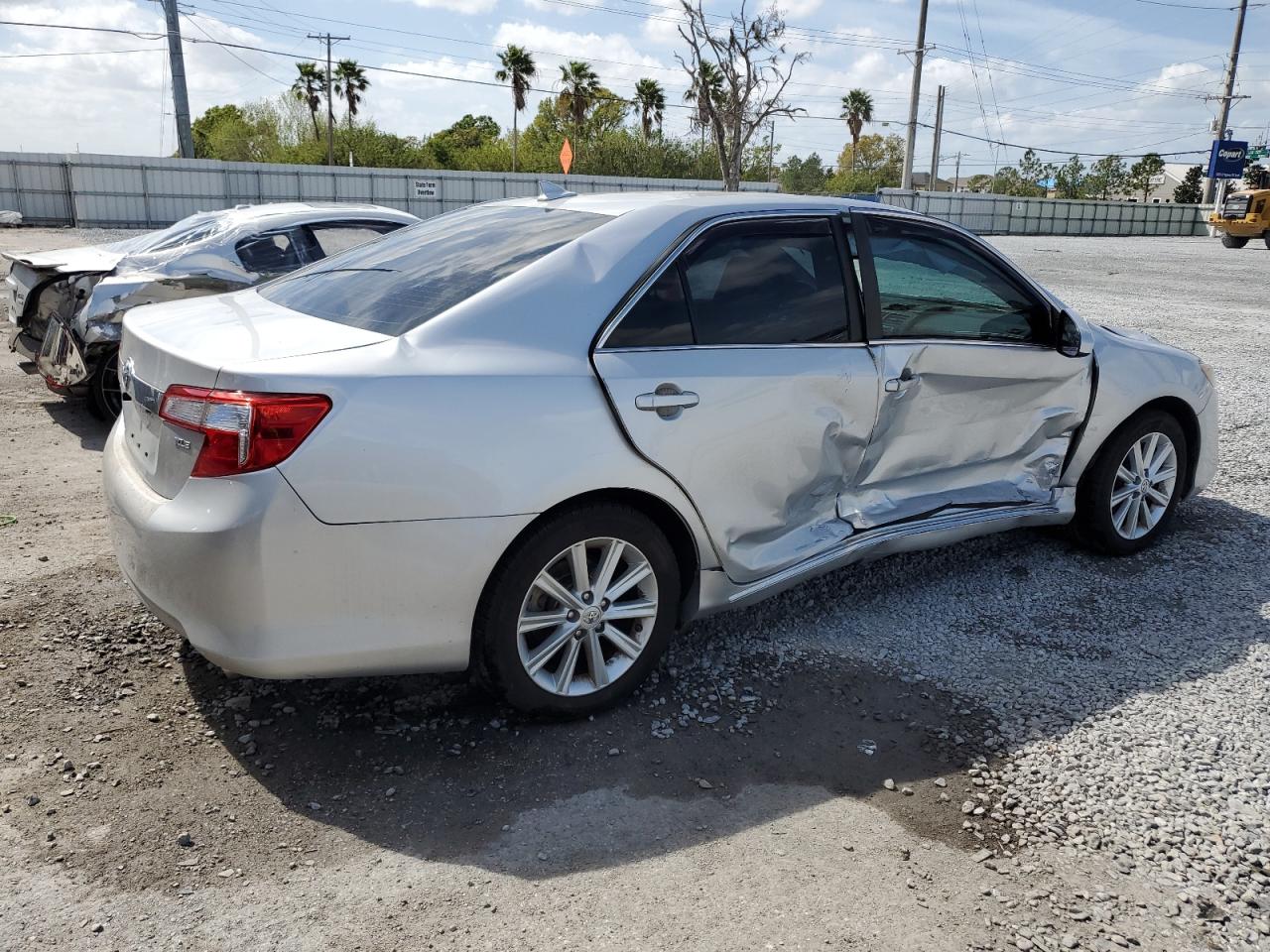 2014 Toyota Camry - Image 3