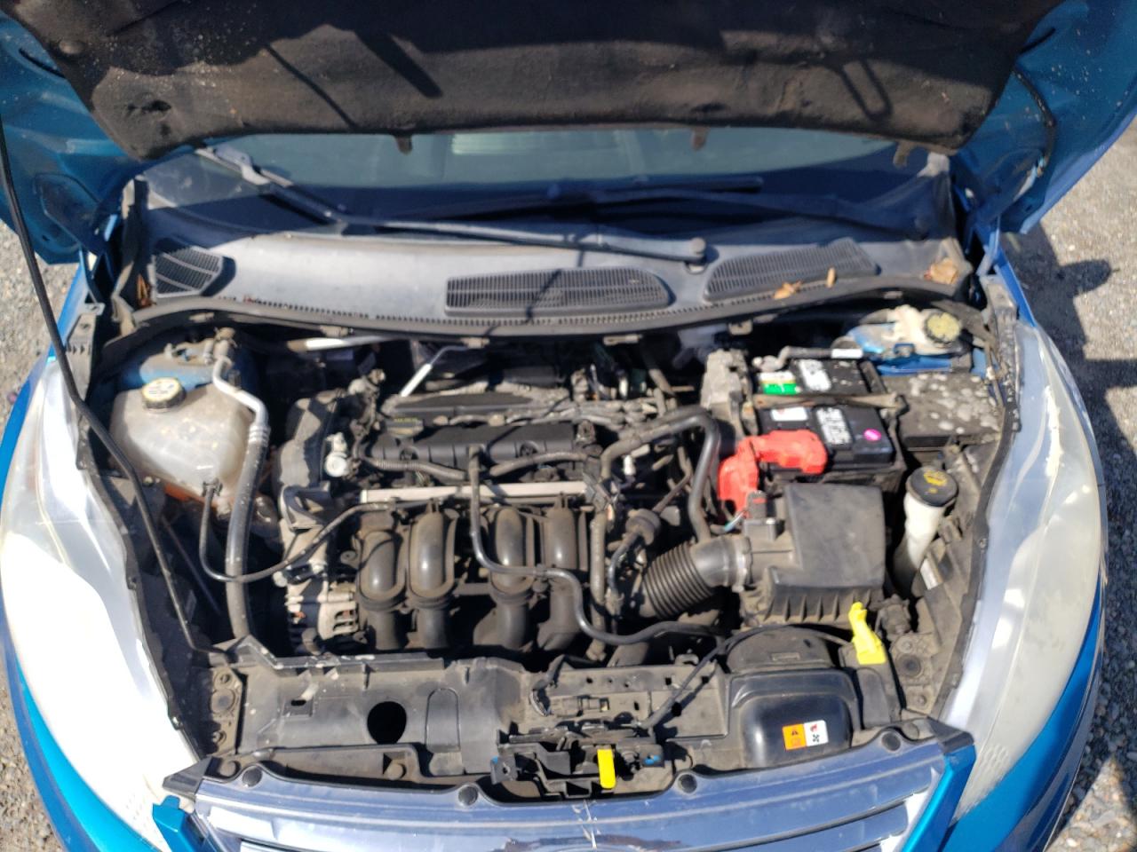 2012 Ford Fiesta - Image 11