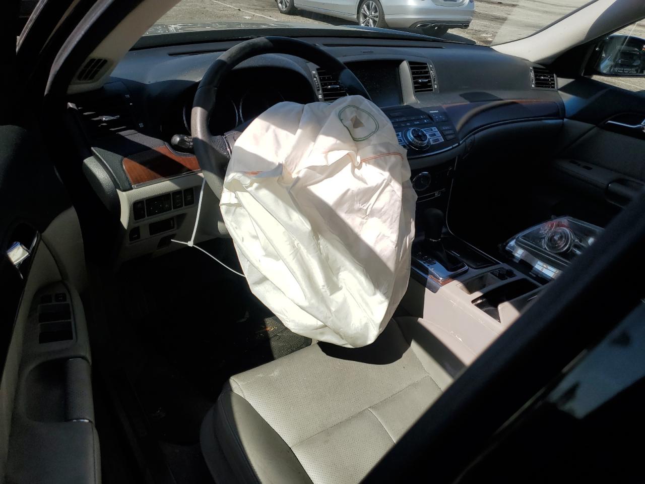 2008 Infiniti M - Image 8