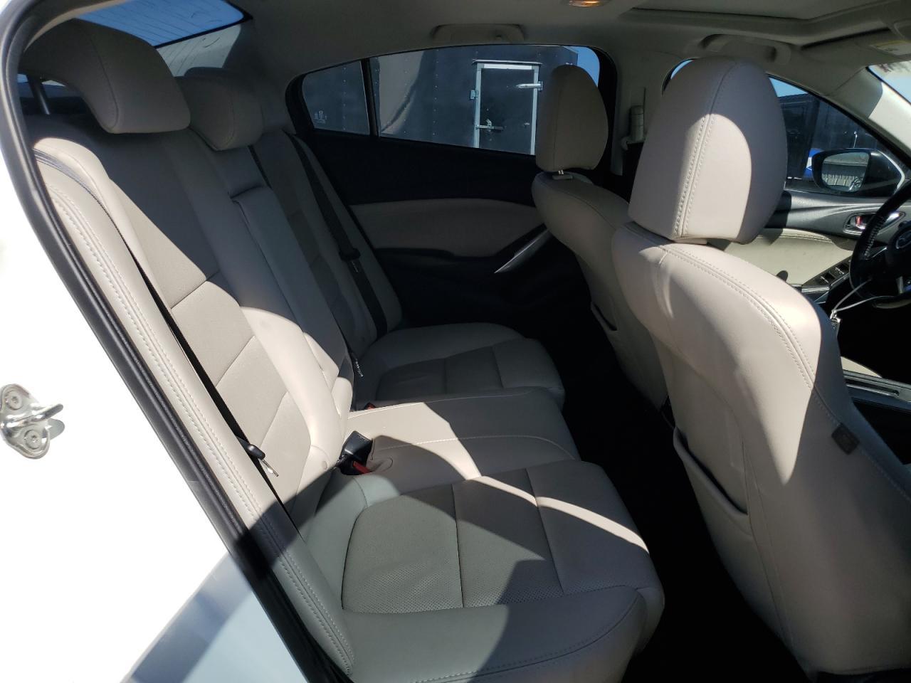 2016 Mazda 6 - Image 10