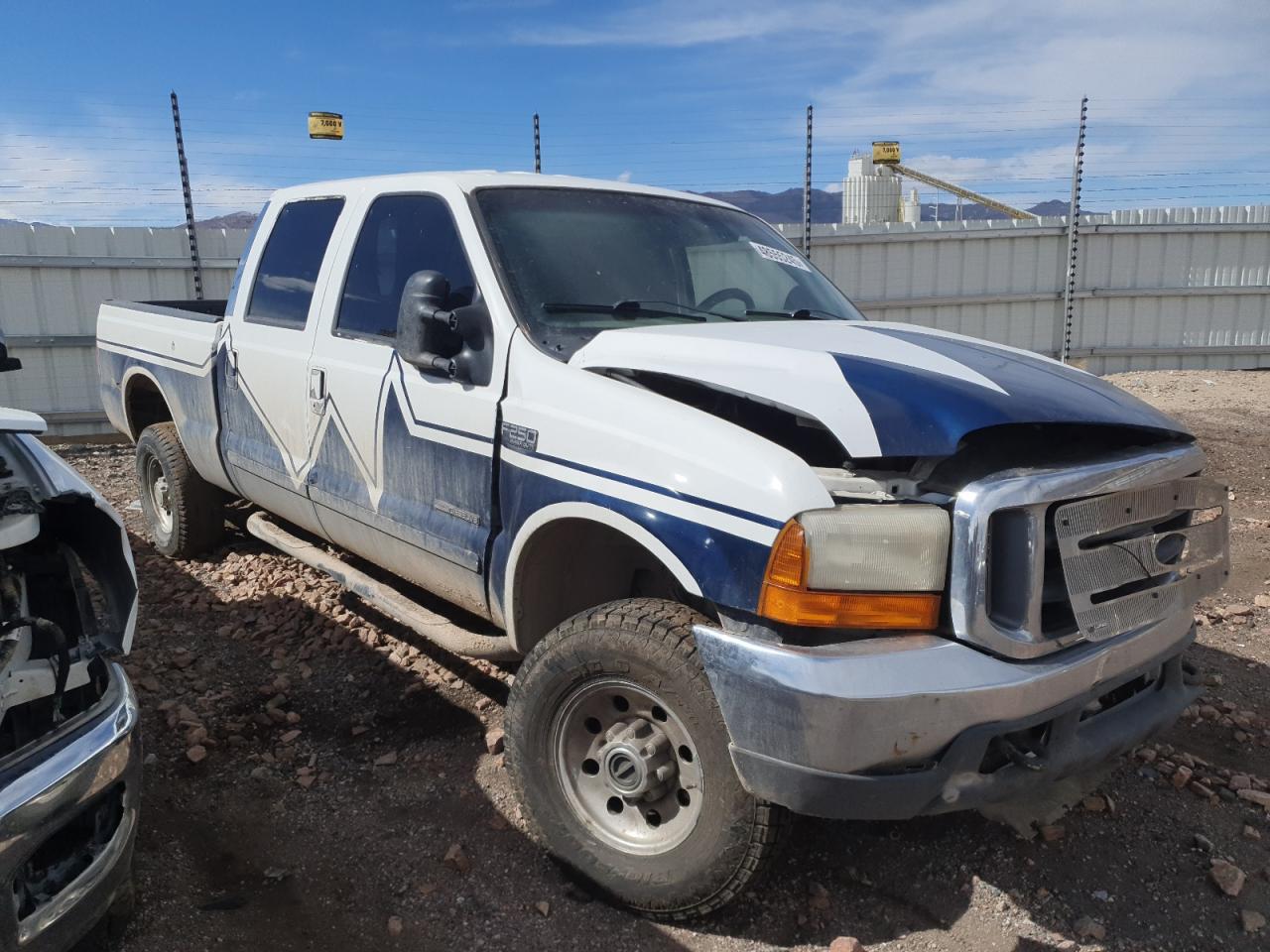 2001 Ford F250 - Image 4