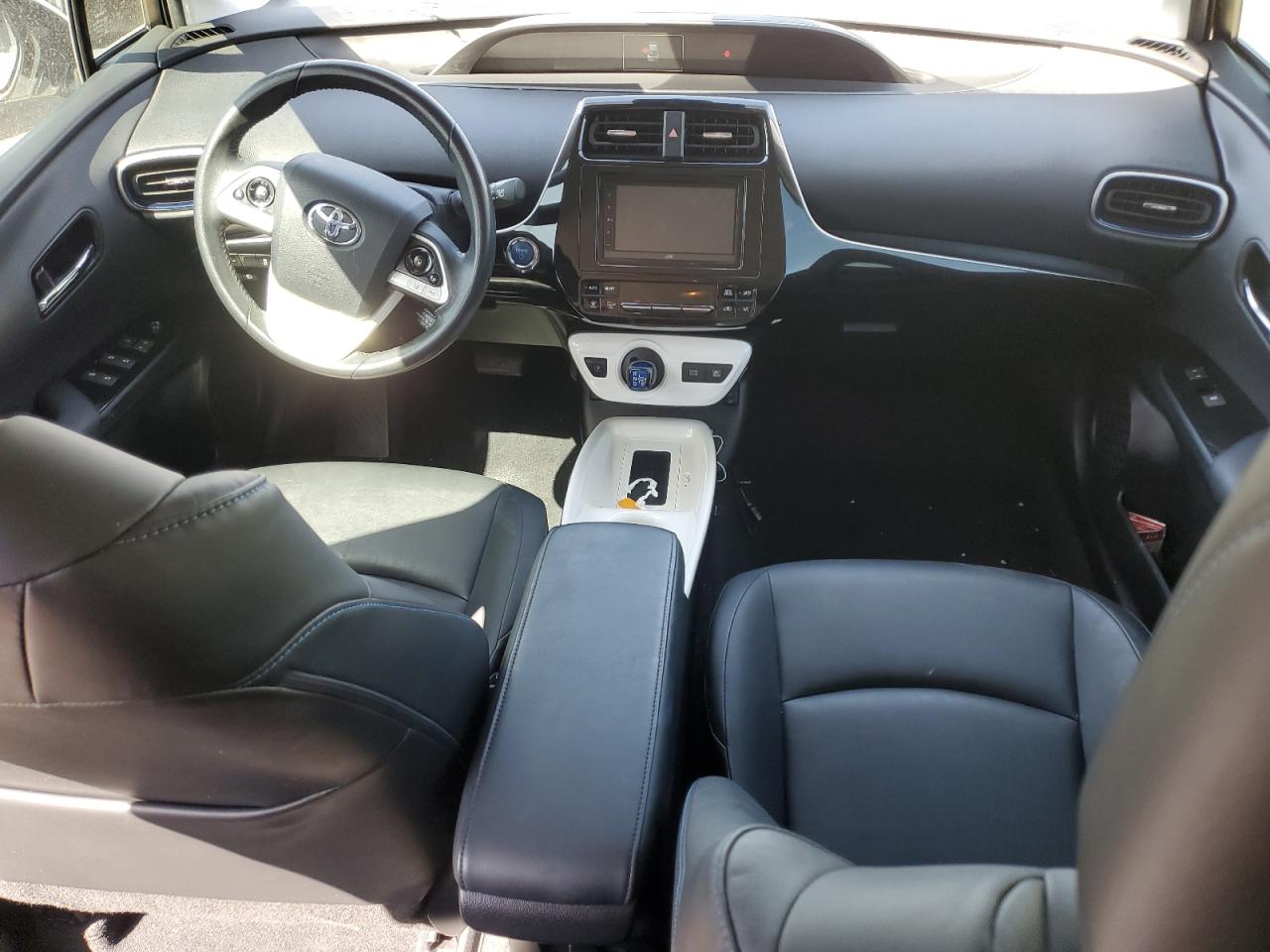 2017 Toyota Prius - Image 8