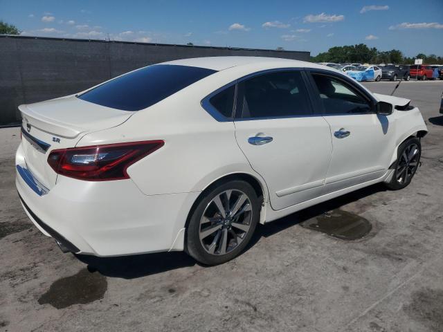  NISSAN ALTIMA 2017 Biały
