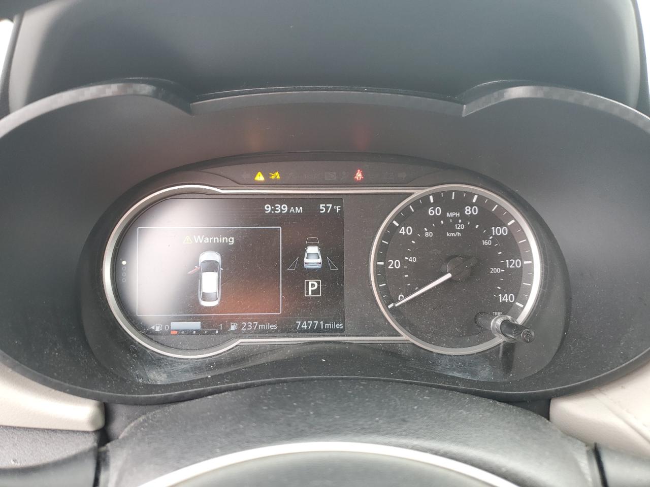 2021 Nissan Versa - Image 9