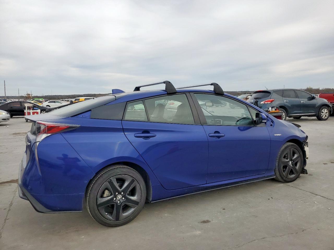 2017 Toyota Prius - Image 3