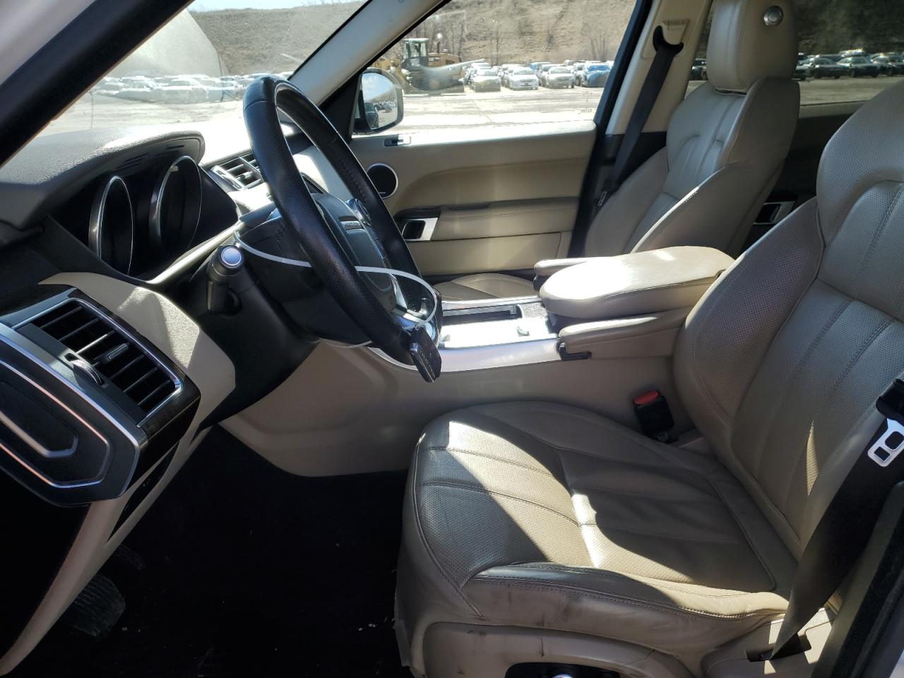 2016 Land Rover Range Rover - Image 7