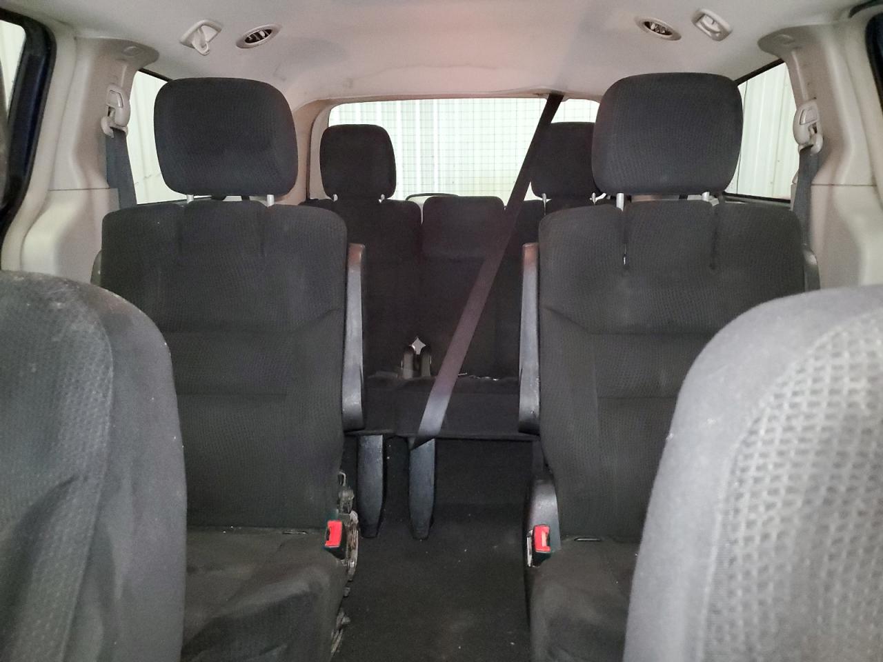 2014 Dodge Caravan - Image 10