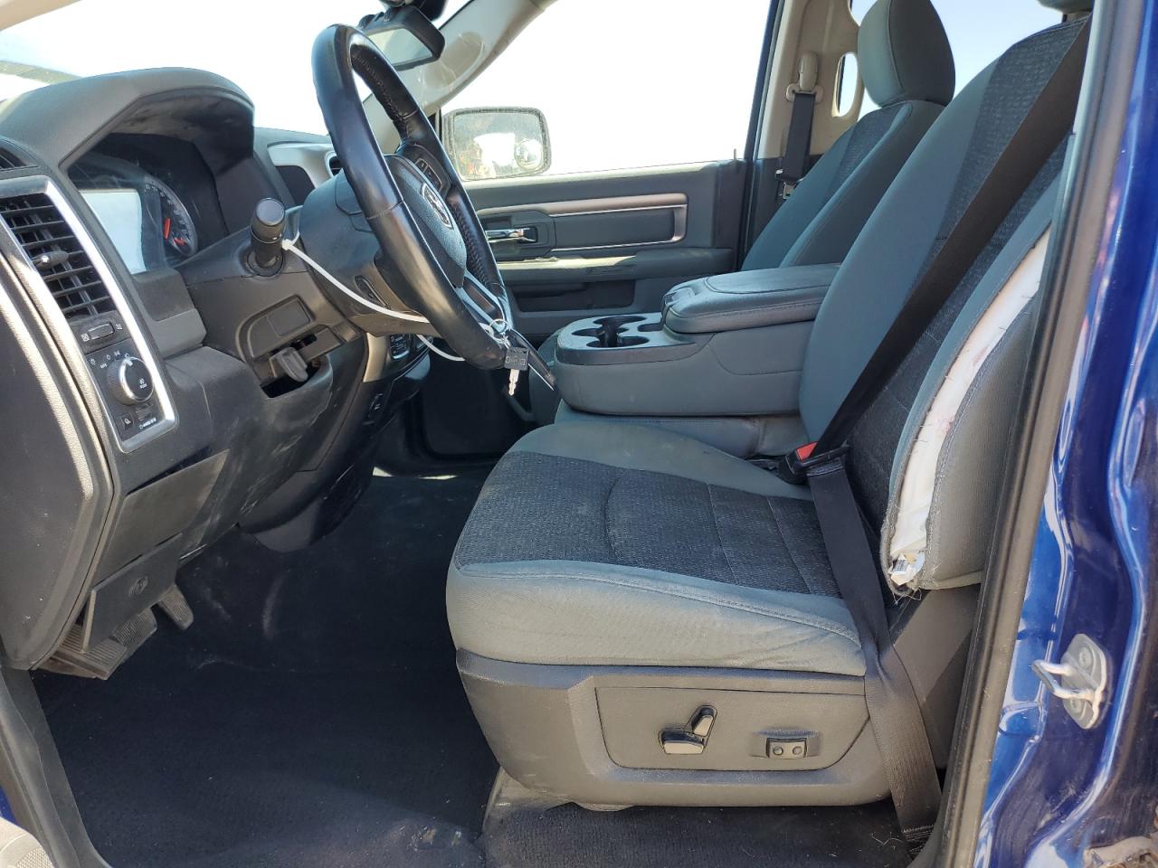 2014 RAM 1500 - Image 7