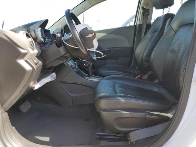 Хэтчбеки CHEVROLET SONIC 2015 Белый