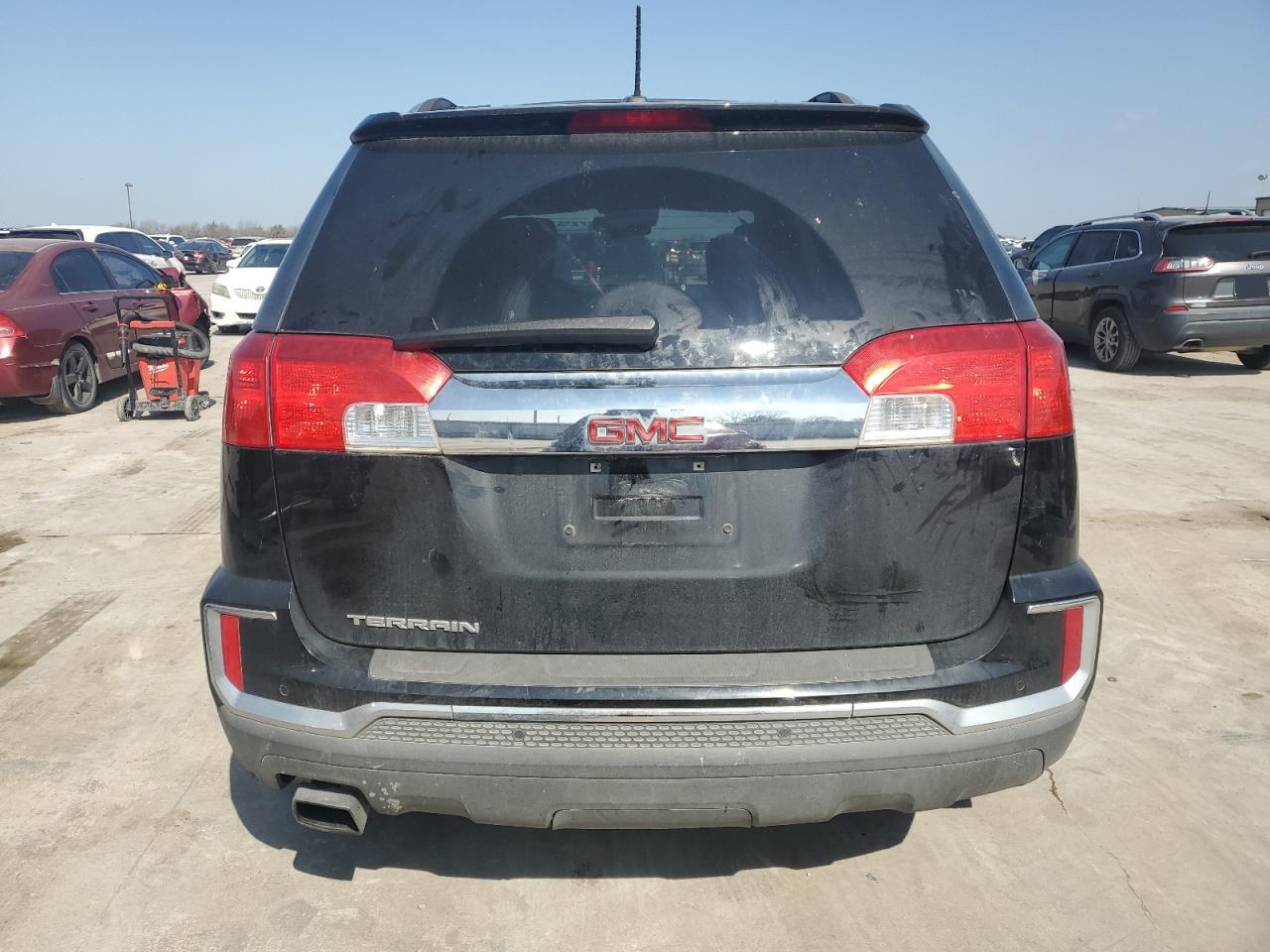 2017 GMC Terrain - Image 6