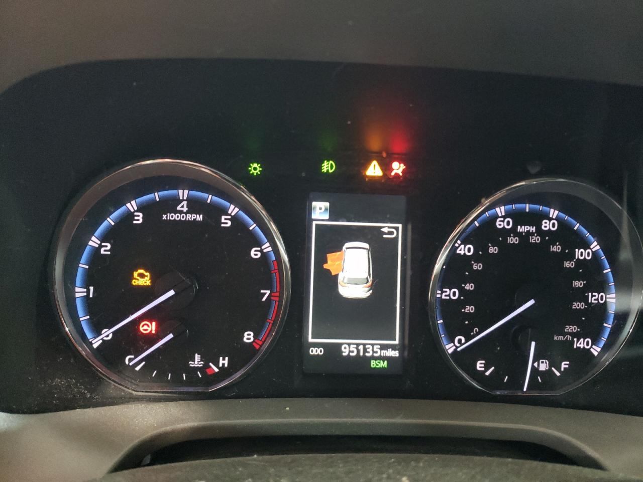 2018 Toyota RAV 4 - Image 9
