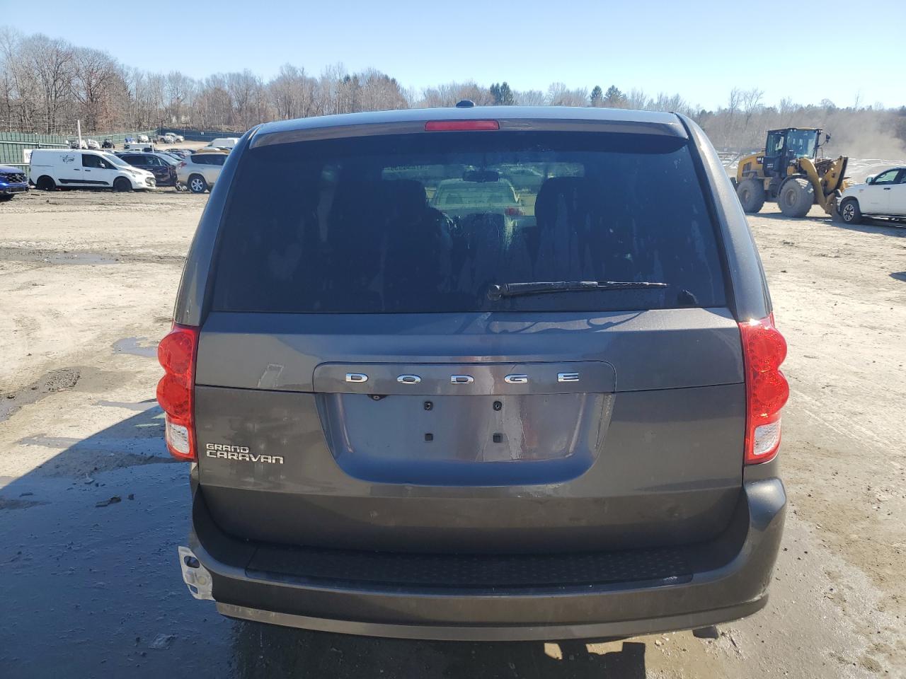 2014 Dodge Caravan - Image 6
